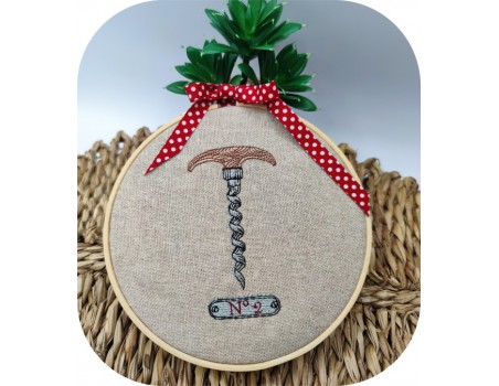 Motif de broderie machine  collection tire bouchon n°2