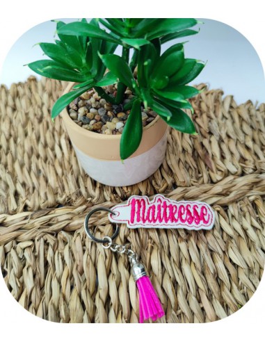 machine embroidery design  keychain mistress ith