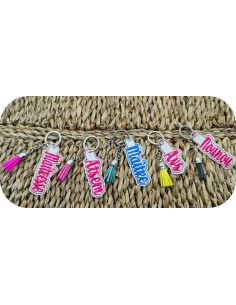 Motif de broderie machine ITH   lot de 5 portes clés  ou charms