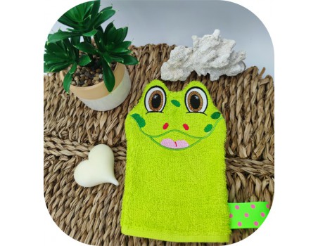 Motif de broderie machine  gant de toilette grenouille ITH