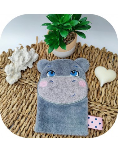 Motif de broderie machine  gant de toilette hippopotame ITH