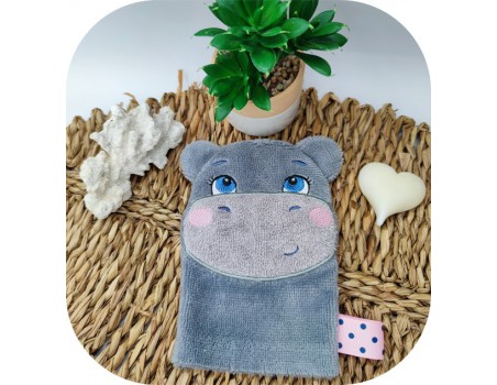 machine embroidery design hippopotamus wasch mitt  ITH