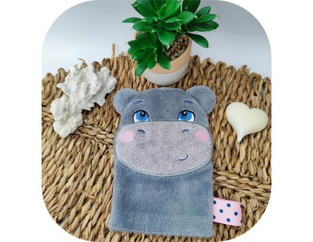 Motif de broderie machine  gant de toilette hippopotame ITH