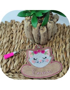 machine embroidery design cat keychains customizable ith