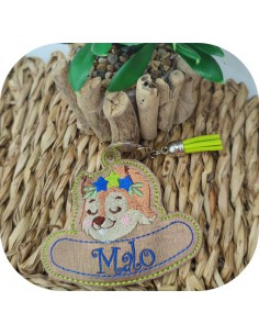 Motif de broderie machine porte clés écureuil personnalisable  ITH