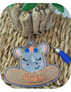 machine embroidery design rhinoceros keychains customizable ith