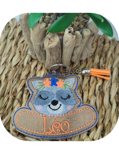 machine embroidery design raccoon keychains customizable ith