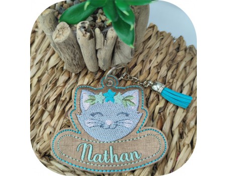 machine embroidery design cat keychains customizable ith