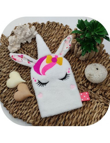 Motif de broderie machine  gant de toilette licorne ITH