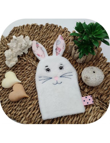 Motif de broderie machine  gant de toilette lapin ITH