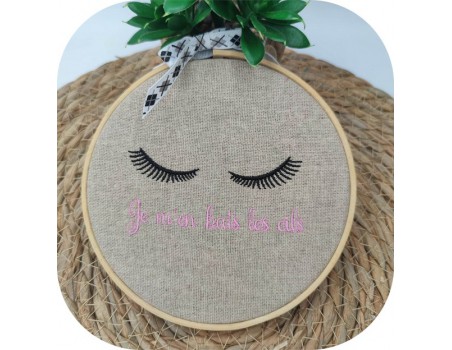 Motif de broderie machine cils