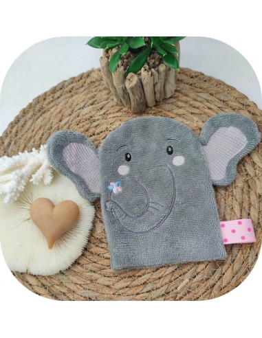 machine embroidery design elephant wasch mitt  ITH