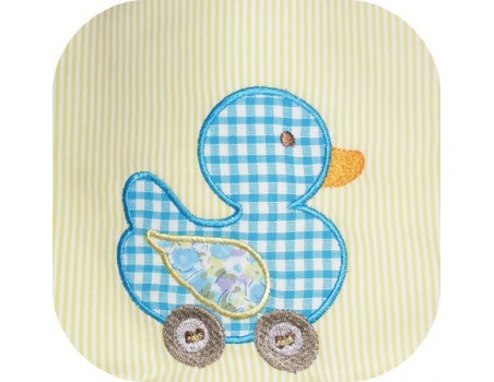 Motif de broderie machine canard appliqué