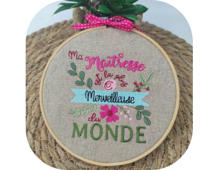 Motif de broderie machine  maîtresse merveilleuse