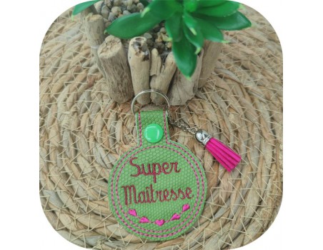 machine embroidery design super mistress keychain ith