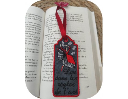 machine  embroidery design ITH bookmark women book