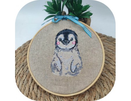 machine embroidery design watercolor pinguin