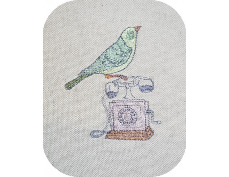 Motif de broderie machine l'oiseau sur le téléphone