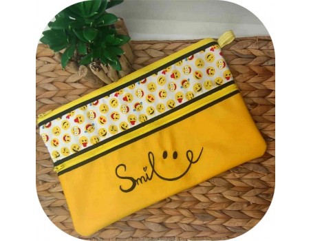 Motif de broderie machine  smiley