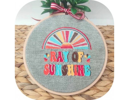 Motif de broderie machine ray of sunshine