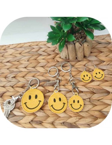 Motif de broderie machine smiley en FSL