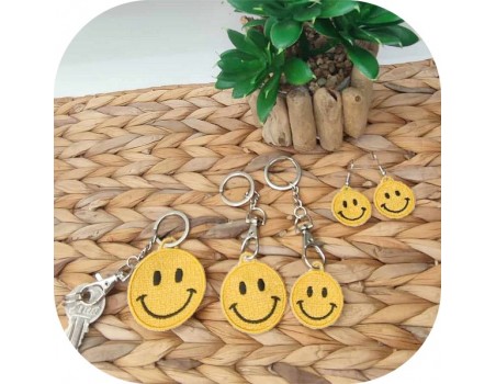 machine embroidery design smiley fsl