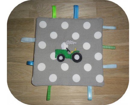 Motif de broderie machine tracteur