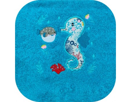 Motif de broderie machine hippocampe en appliqué