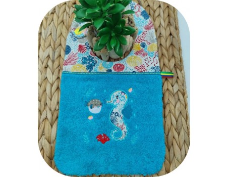 Motif de broderie machine hippocampe en appliqué