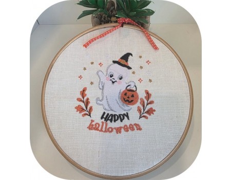 machine embroidery  design Halloween ghost