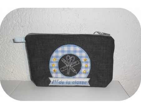 Motif de broderie machine écusson scolaire personnalisable