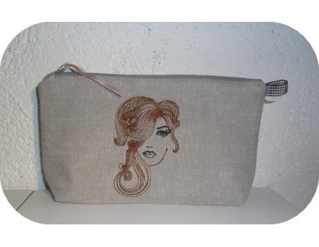 Motif de broderie machine visage femme