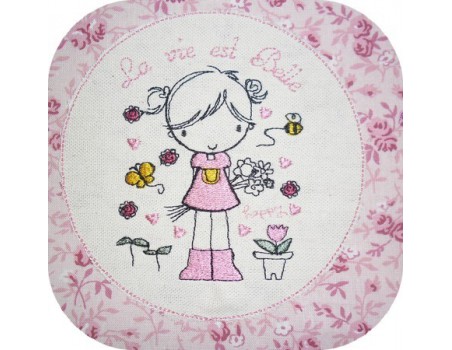 Motif de broderie machine fille la vie est belle