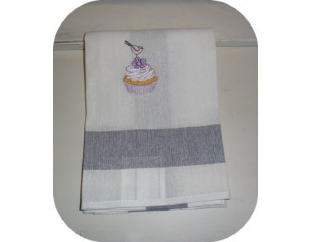 Motif de broderie machine cupcake violette