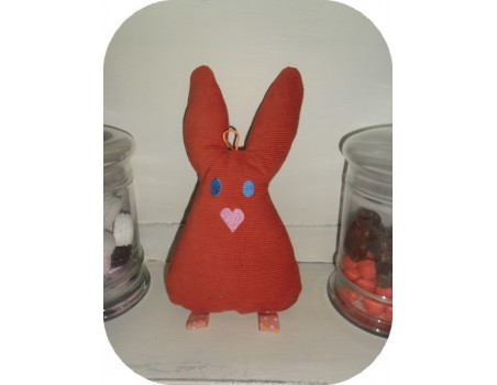 Motif de broderie machine doudou lapin ith