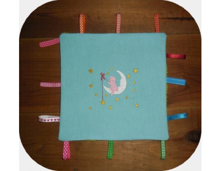 Motif de broderie machine bébé sur la lune