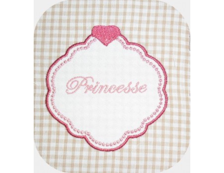 Instant download machine embroidery heart frame