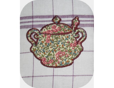 Motif de broderie machine soupière appliquée