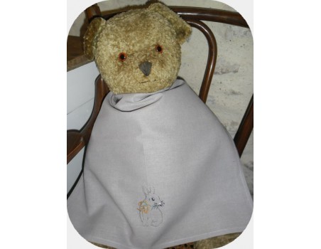 Motif de broderie machine petit lapin avec un noeud