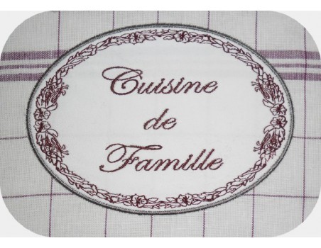 Motif de broderie machine cadre ovale guirlande de fleurs