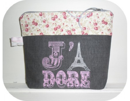 Motif de broderie machine J' adore Paris