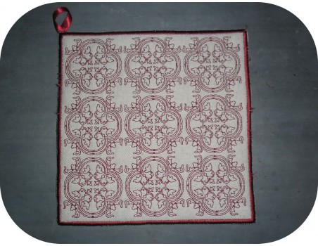 Motif de broderie machine carreau de ciment baroque en redwork