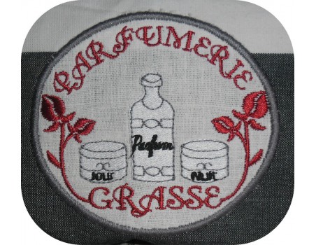 Motif de broderie machine parfumerie