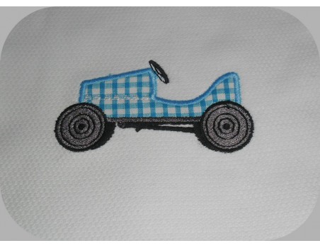 Motif de broderie machine voiture pédales en appliqué