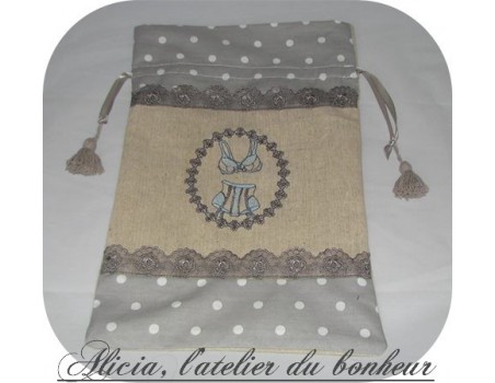 Motif de broderie lingerie gainante