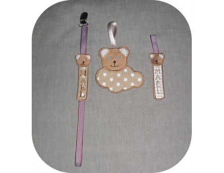 embroidery design bear pacifier clip ITH