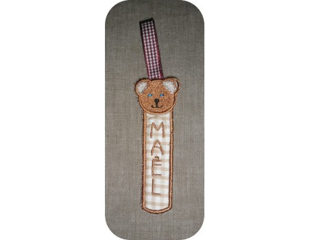 embroidery design bear pacifier clip ITH