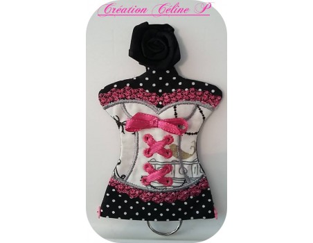 Motif de broderie machine bustier porte clé à oeillets  ITH